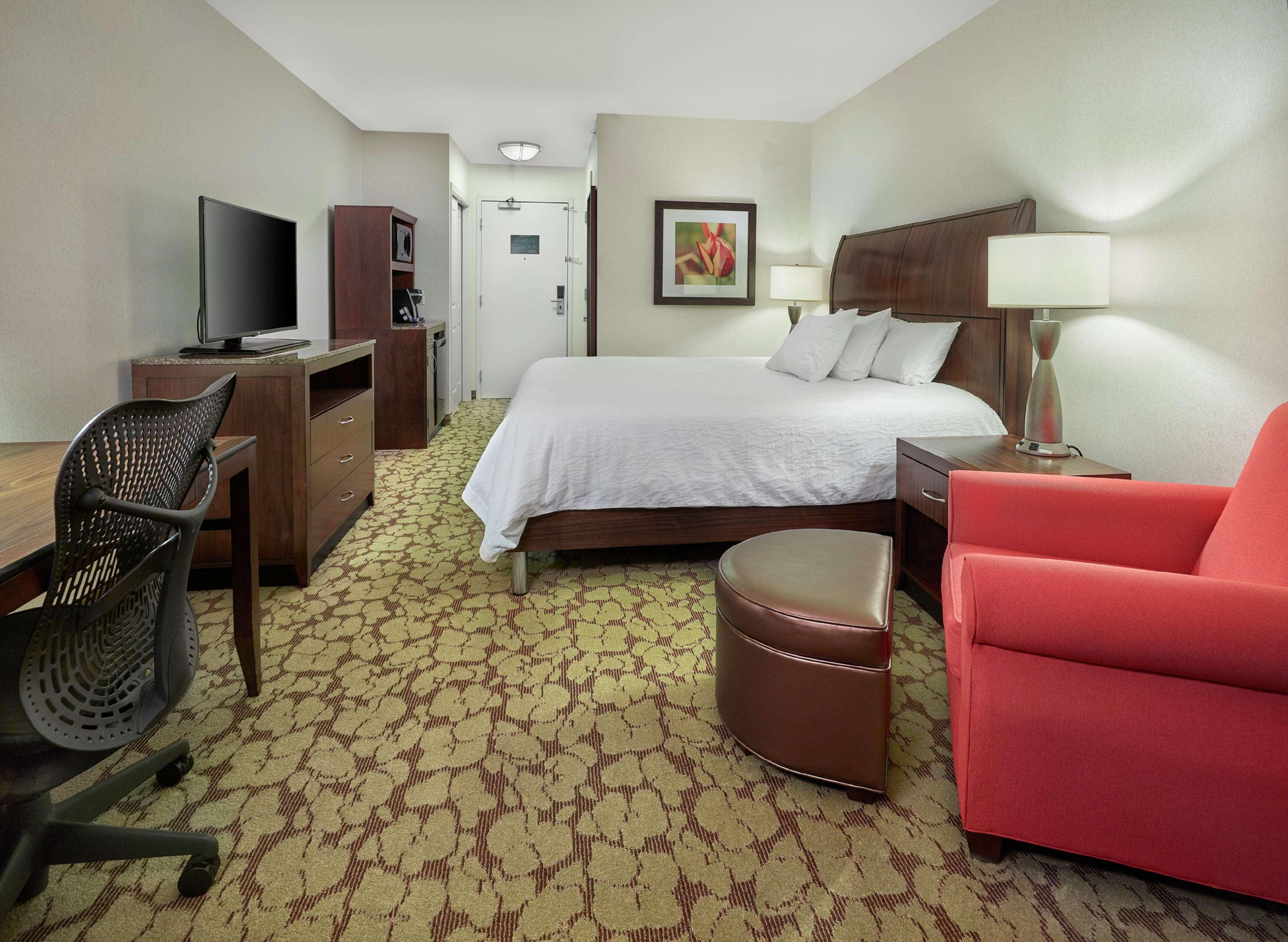 Hilton Garden Inn West Edmonton Exterior photo