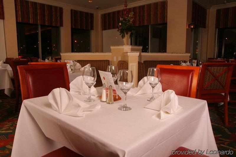 Hilton Garden Inn West Edmonton Restaurant photo