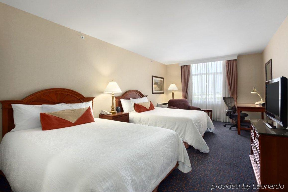 Hilton Garden Inn West Edmonton Room photo